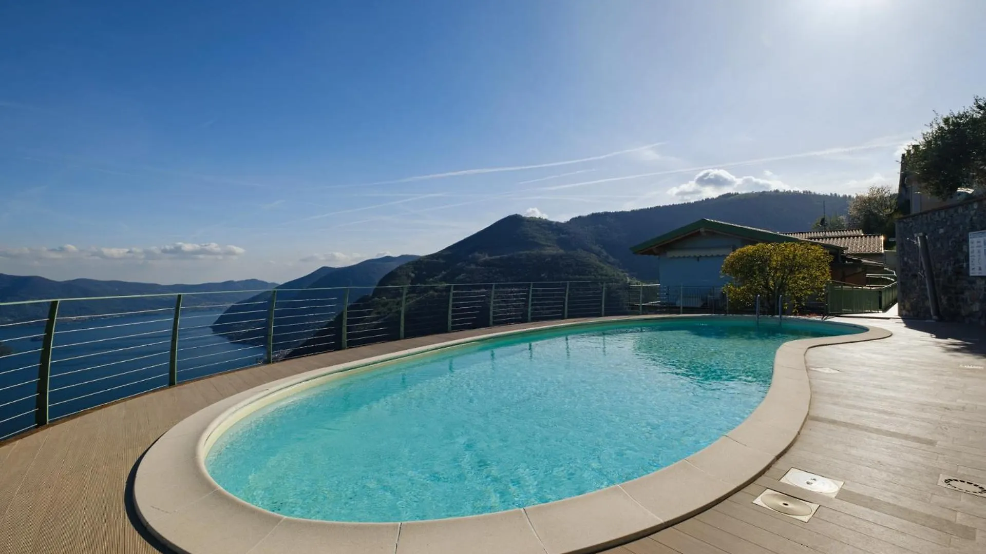 Artemisia Apartment Parzanica Italy