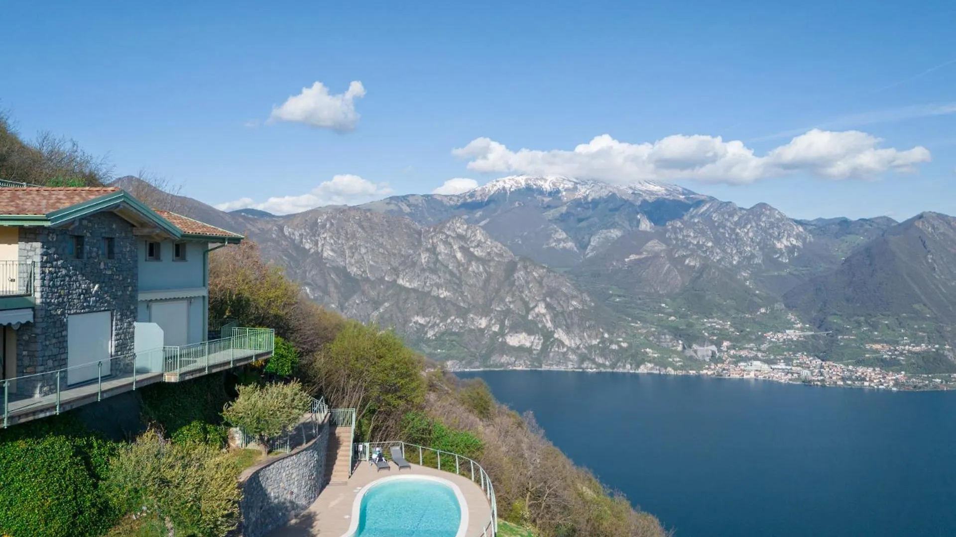 Artemisia Apartment Parzanica Italy